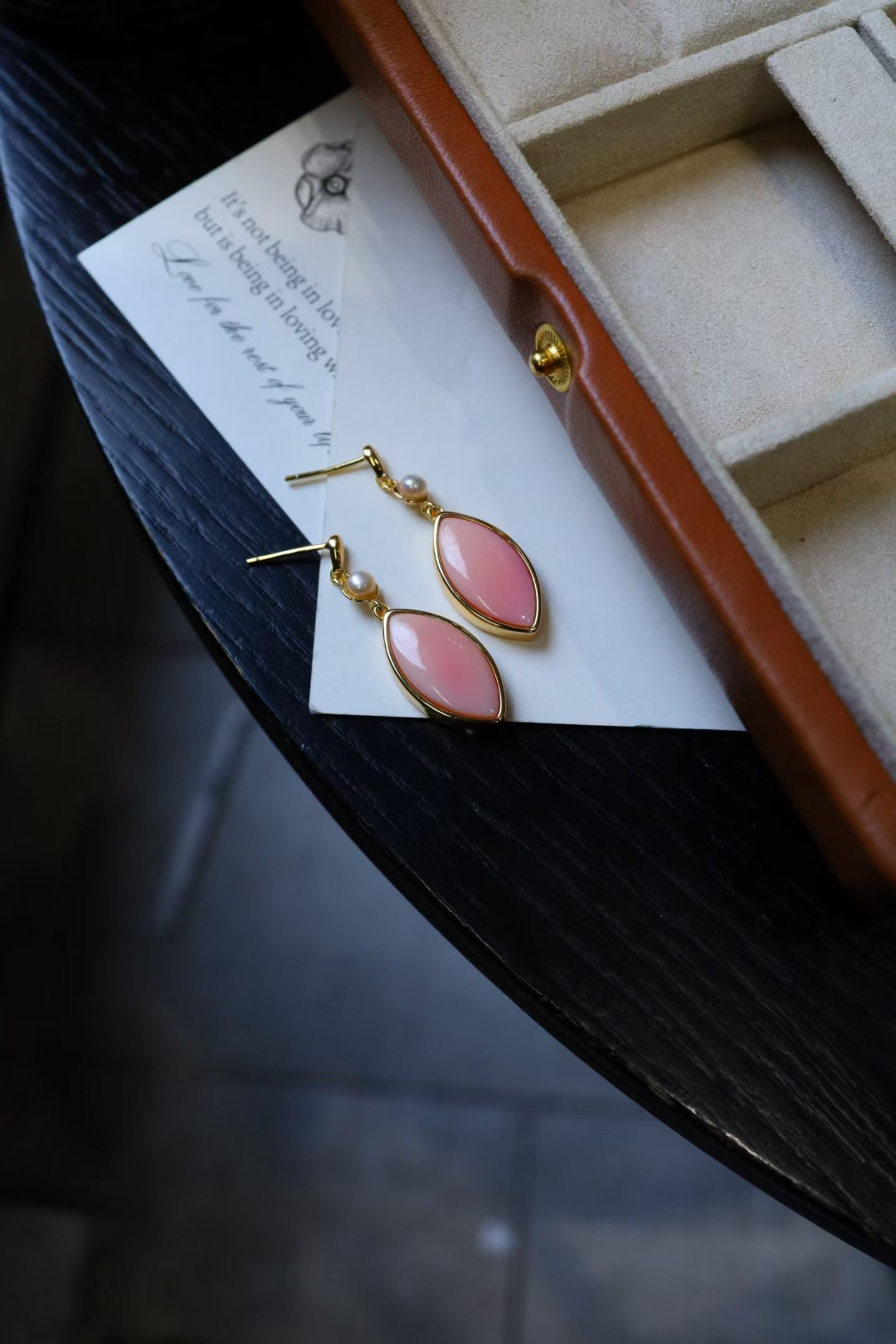 Natural Pink Queen Conch Earrings - 3