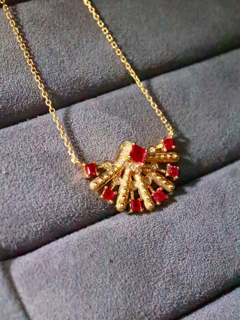 18K Gold Natural Pigeon's Blood Red Ruby Necklace - 3