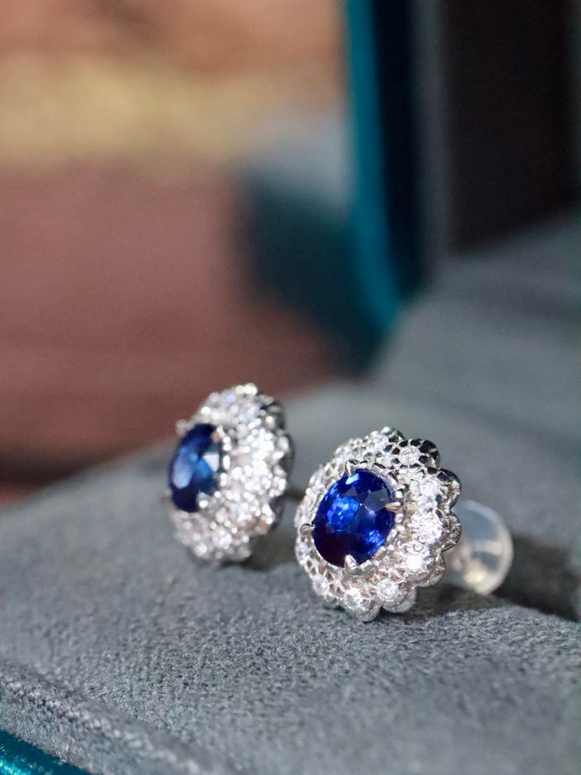 Platinum Natural Sapphire Earrings - 3
