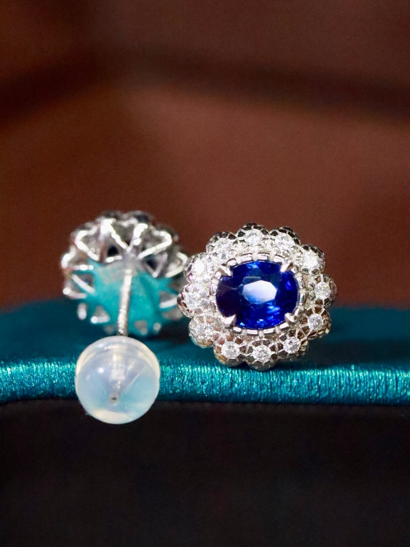 Platinum Natural Sapphire Earrings - 4