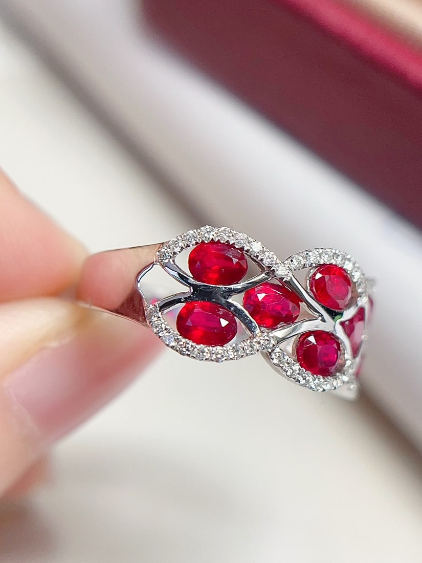 18K Gold Pigeon's Blood Red Ruby Ring - 2