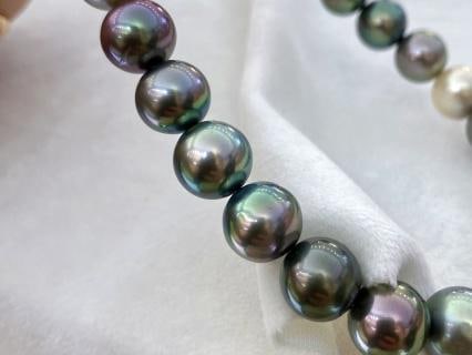 Natural Tahitian Pearl Necklace - 5