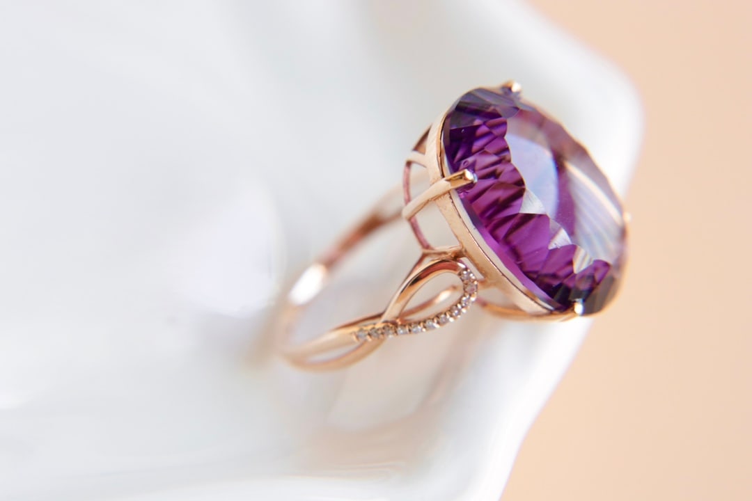 18K Gold Amethyst Diamond Ring - 6