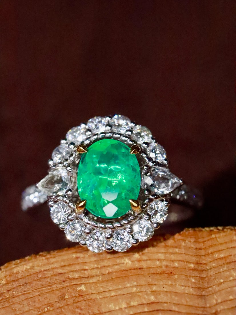 18K Gold Natural Emerald Ring - 3