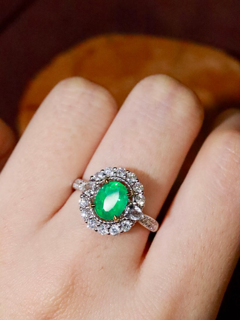 18K Gold Natural Emerald Ring - 5