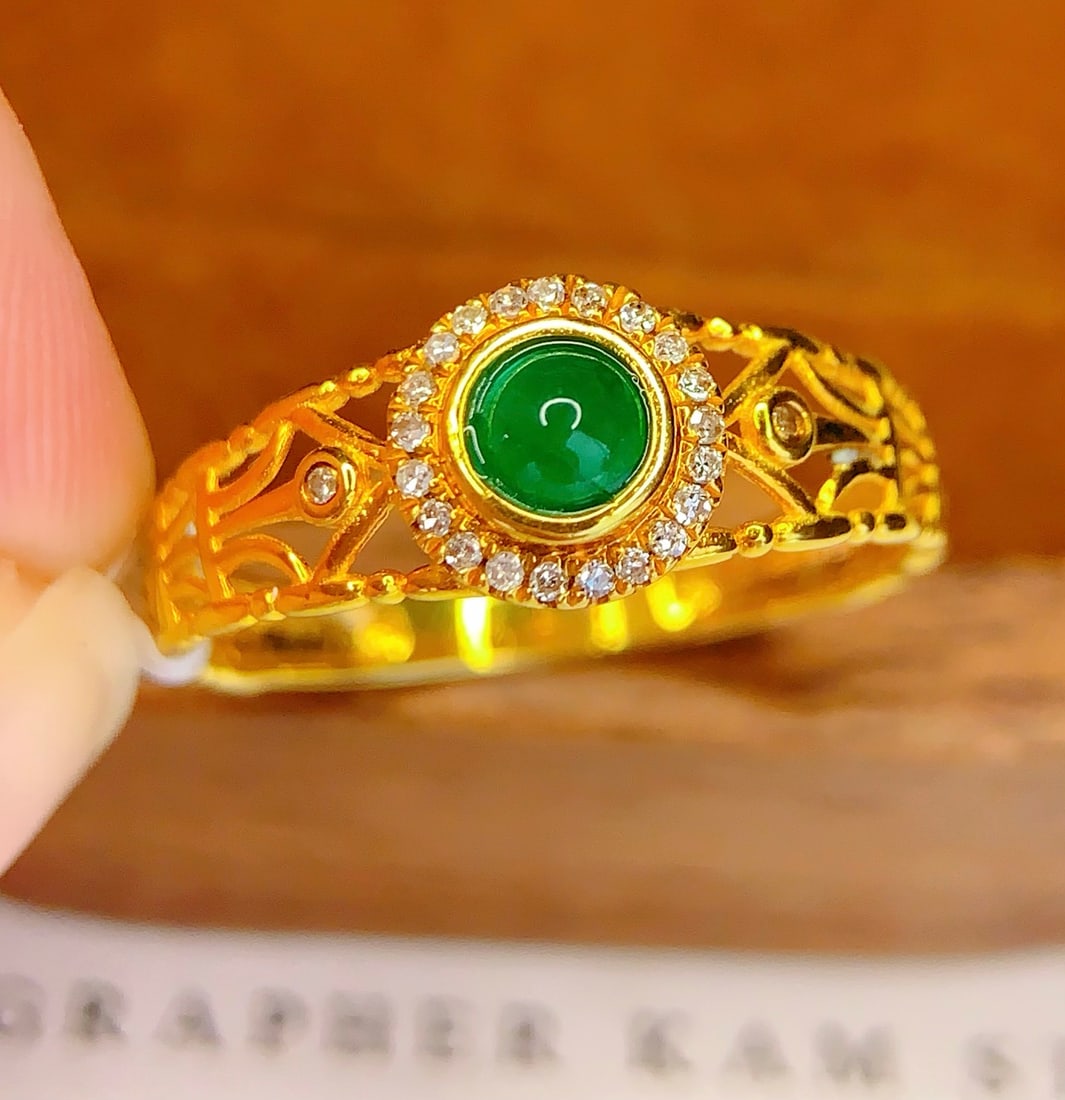 18K Gold Natural Emerald Ring - 3