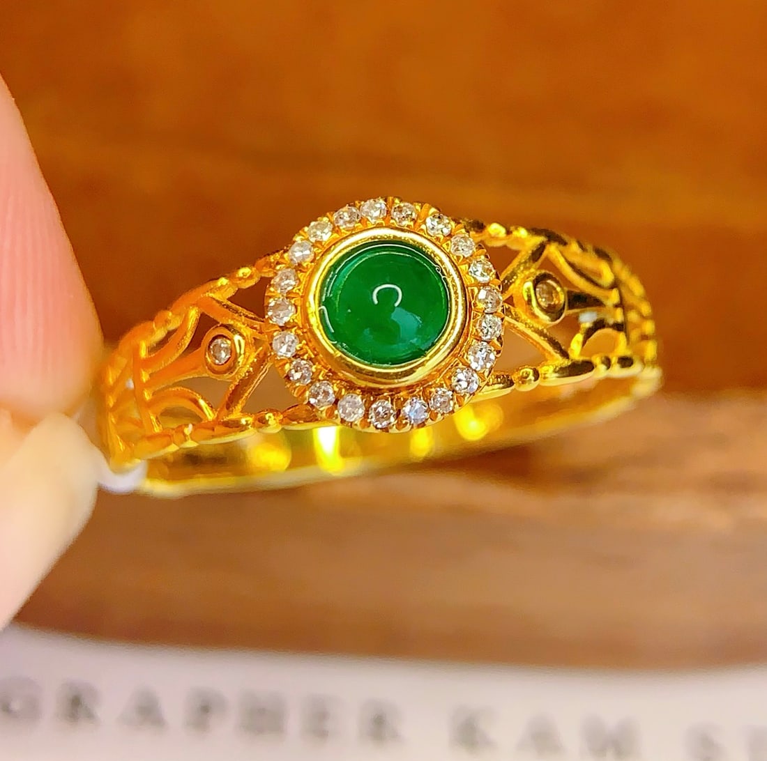 18K Gold Natural Emerald Ring - 5
