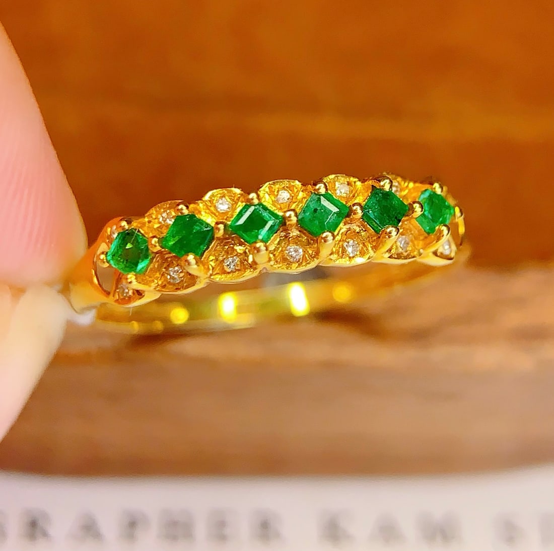 18K Gold Natural Emerald Ring - 4