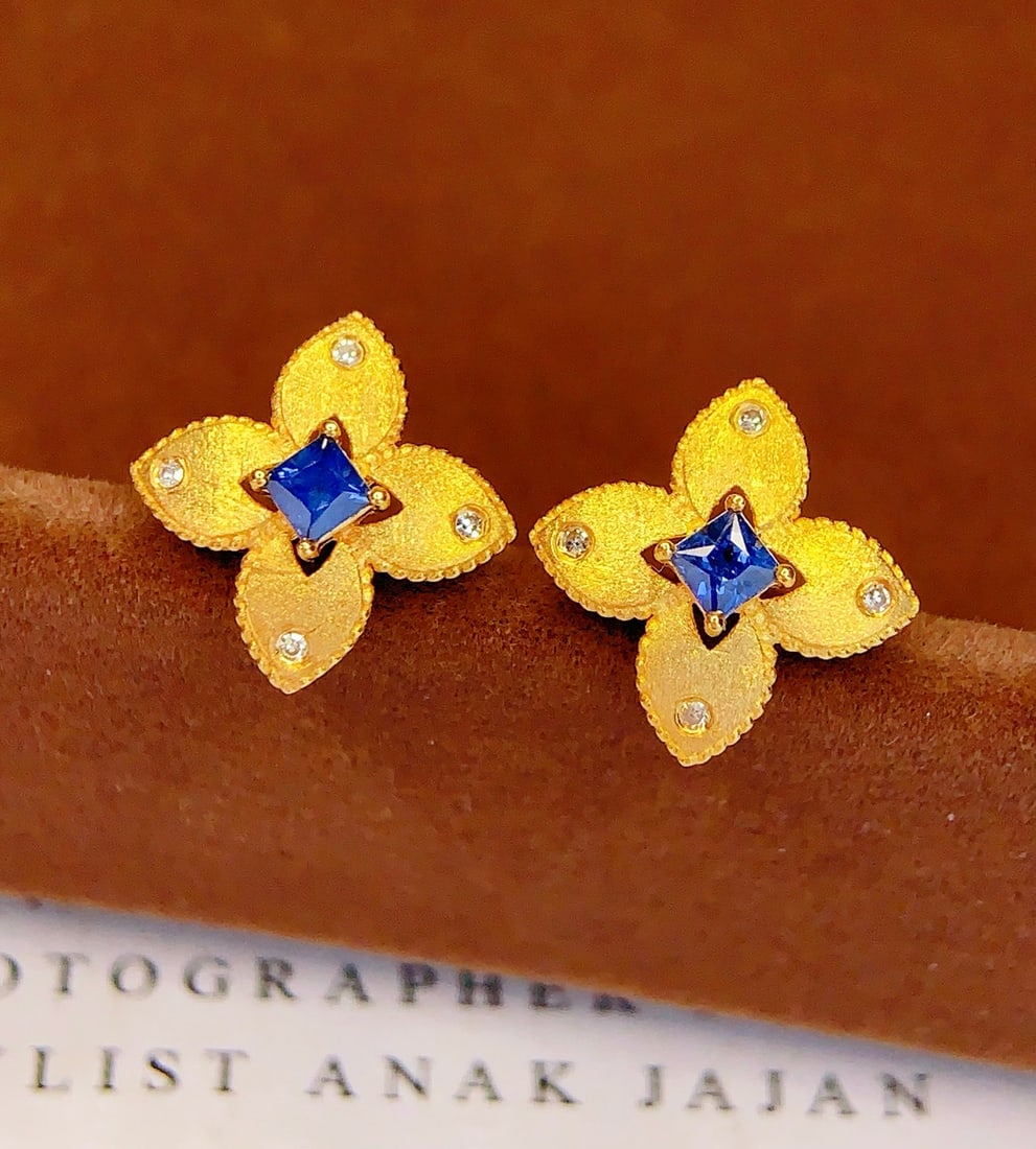 18K Gold Natural Sapphire Earrings - 3