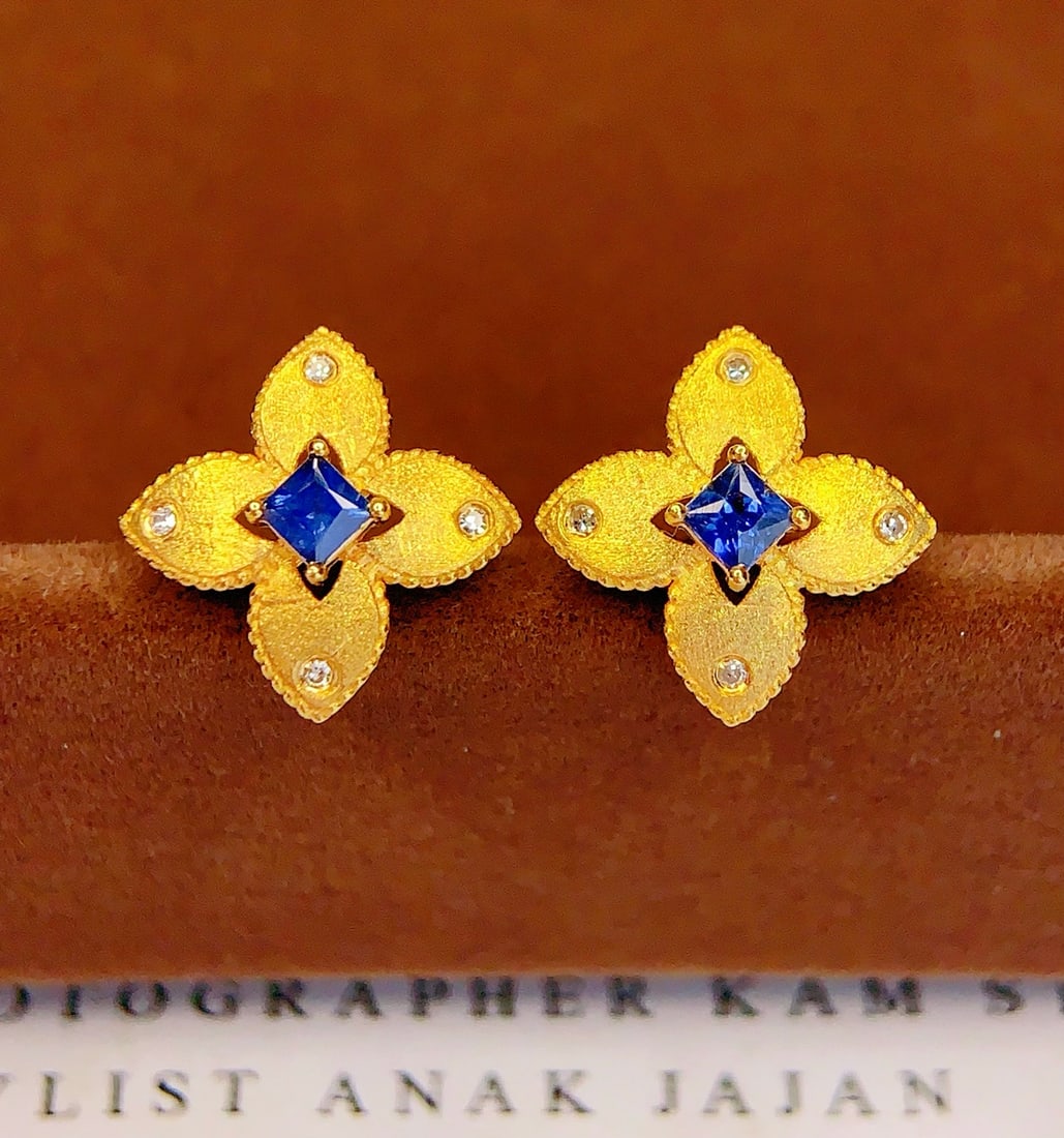 18K Gold Natural Sapphire Earrings - 4