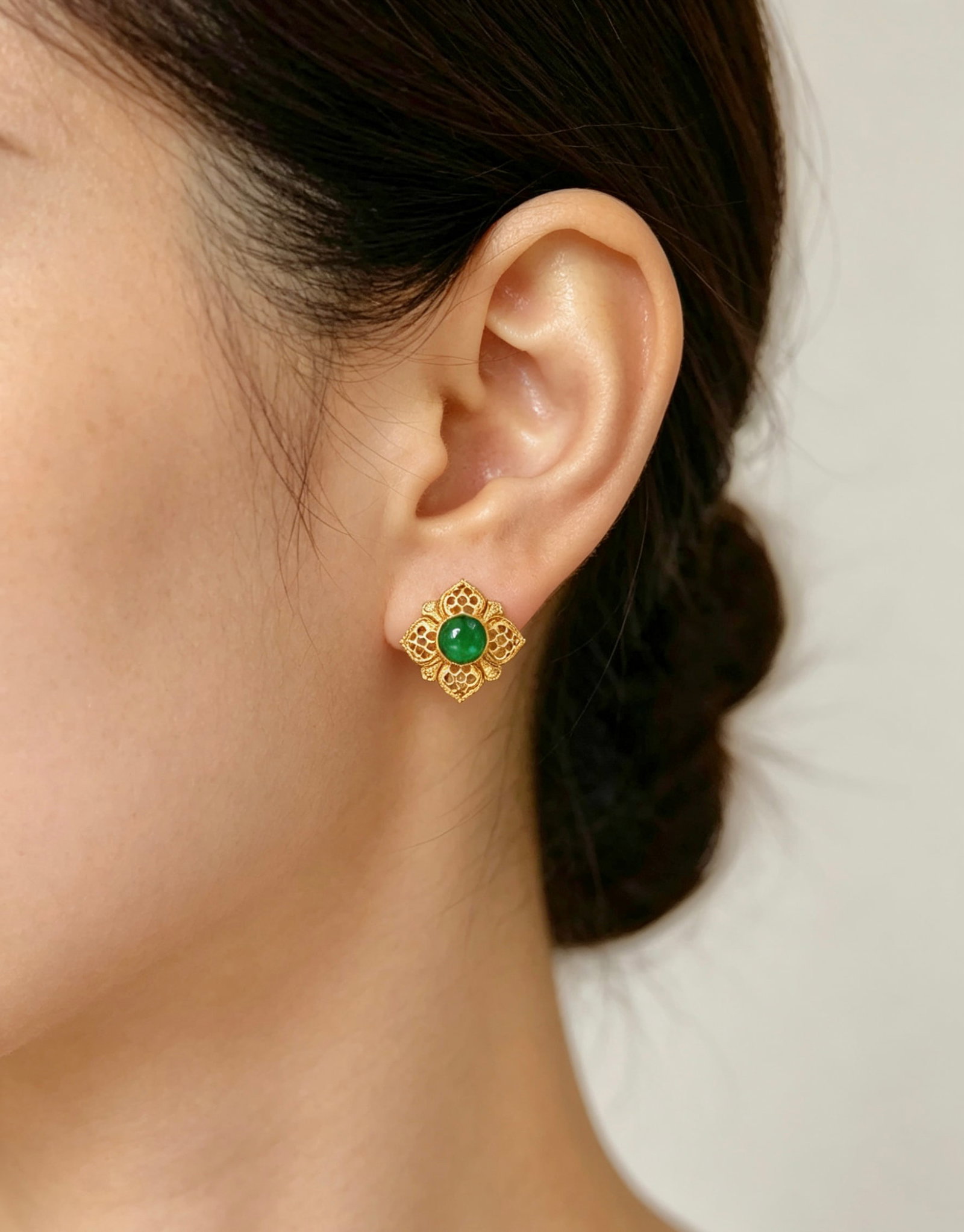 18K Gold Natural Emerald Earrings - 6