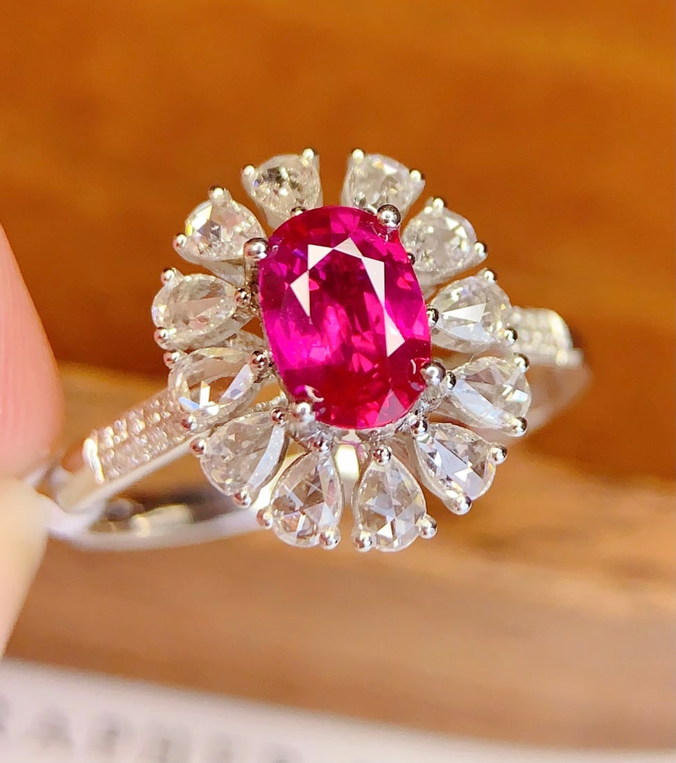 18K Gold Natural Unheated Ruby Ring - 4