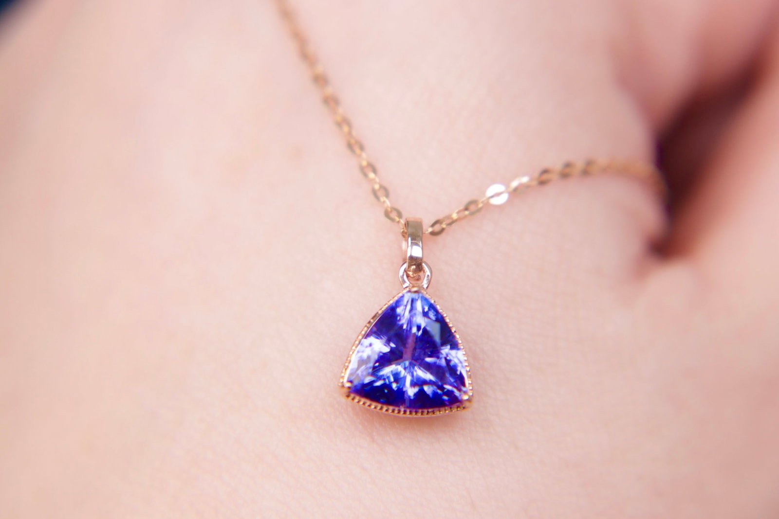 18K Gold Natural Tanzanite Pendant - 6