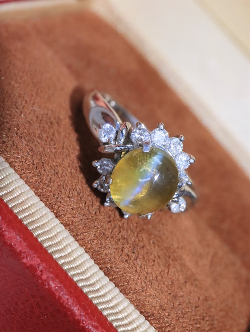 Platinum Chrysoberyl Cat's Eye Ring - 4