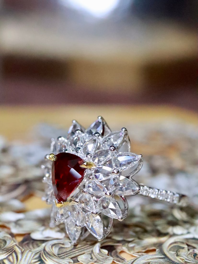 18K Gold Natural Unheated Ruby Ring - 4