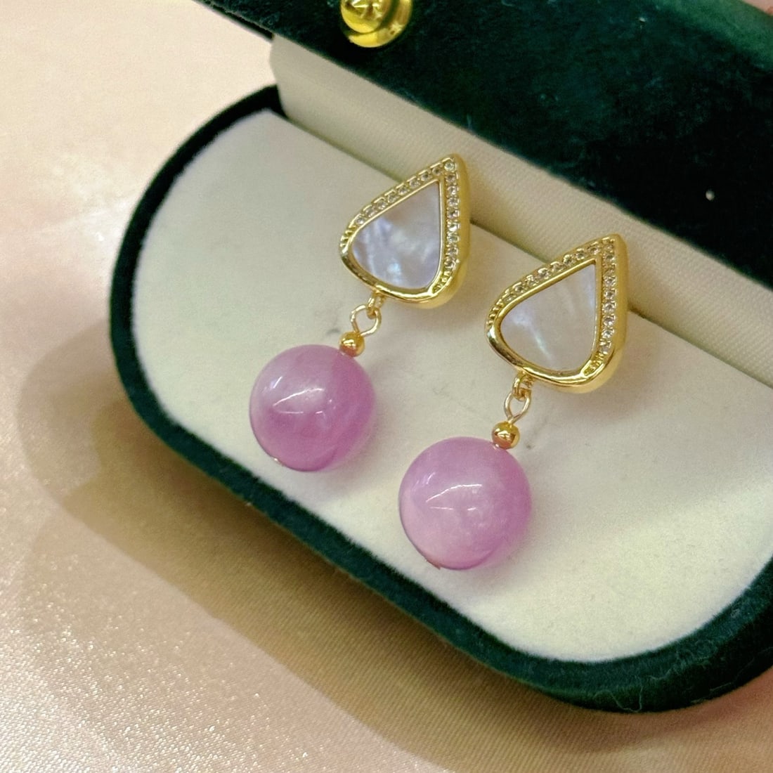 Natural Kunzite and Mother-of-Pearl Earrings - 3