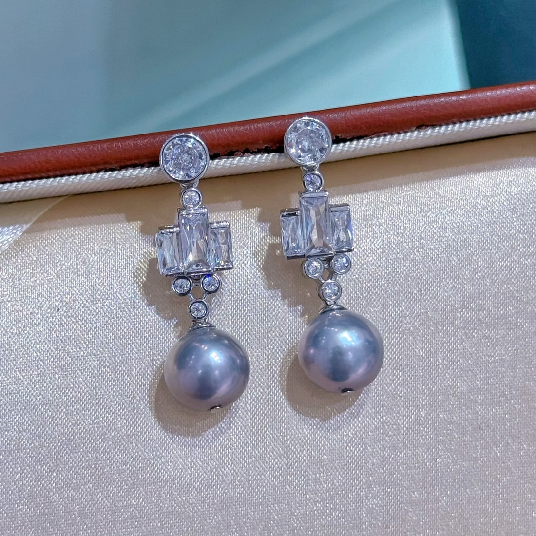 High-Quality Freshwater Pearl Earrings - 3
