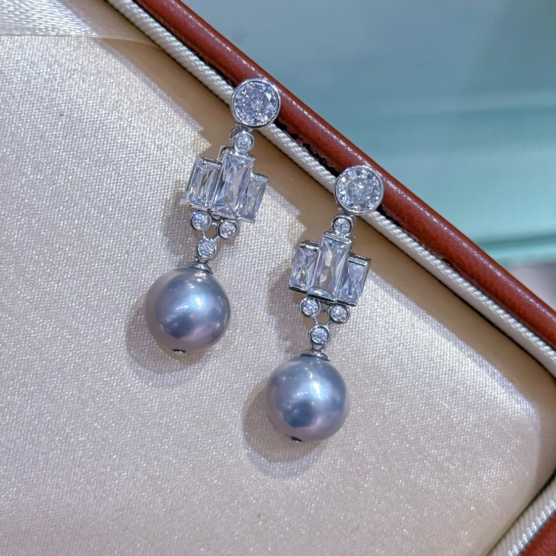 High-Quality Freshwater Pearl Earrings - 5