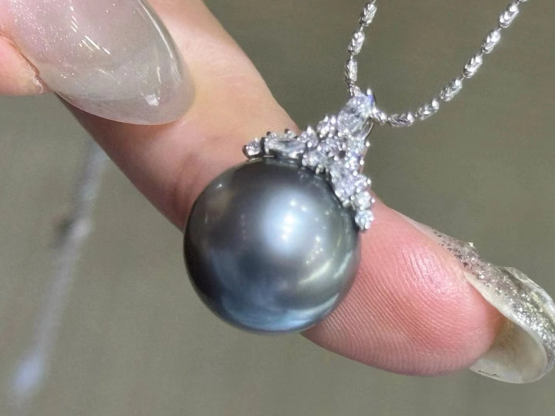 18K Gold Tahitian Pearl Pendant - 3