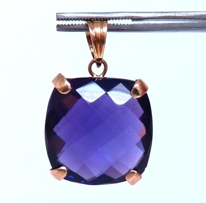 18.50ct Rose Cut Cushion Natural Amethyst Pendant 14kt Gold 44944: Title: 18.50ct Rose Cut Cushion Natural Amethyst Pendant 14kt Gold 44944 $700.00 PRODUCT DESCRIPTION 18.50ct Natural Amethyst Pendant. Vivid Purple ROse cut in Cushion Shape 17 x 17mm 14kt gold 6