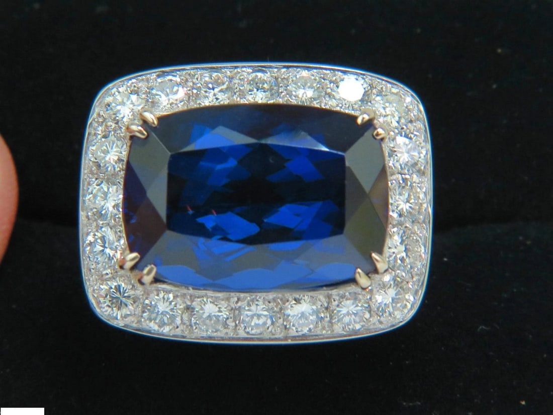 20.45ct GIA Certified Magnificent Natural Tanzanite Ring 18kt Gold 10038 - 6