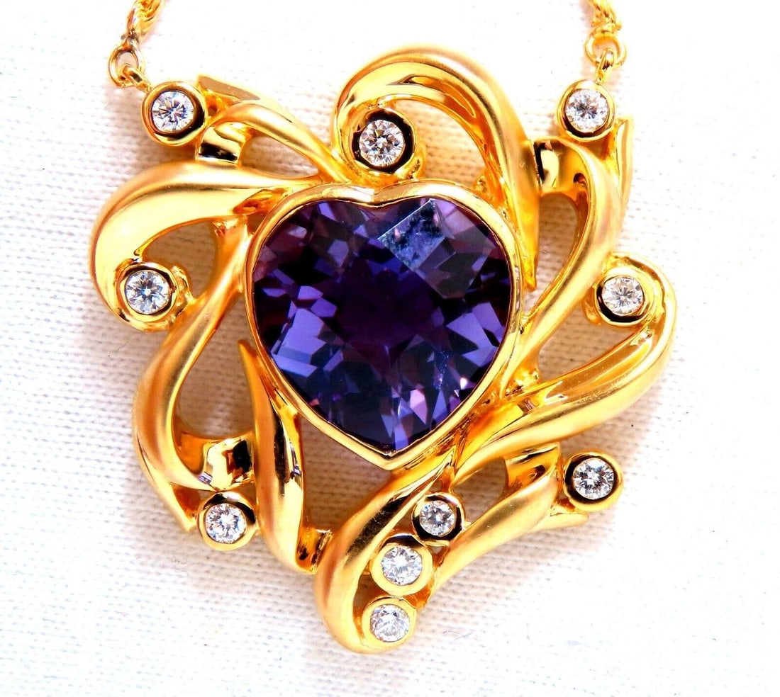 6 carat natural heart amethyst modified Royal Crest deco necklace 14kt: Title: 6 carat natural heart amethyst modified Royal Crest deco necklace 14kt $1,600.00 PRODUCT DESCRIPTION 6 carat natural heart-shaped amethyst necklace. Modified Royal Crest design. Amethyst