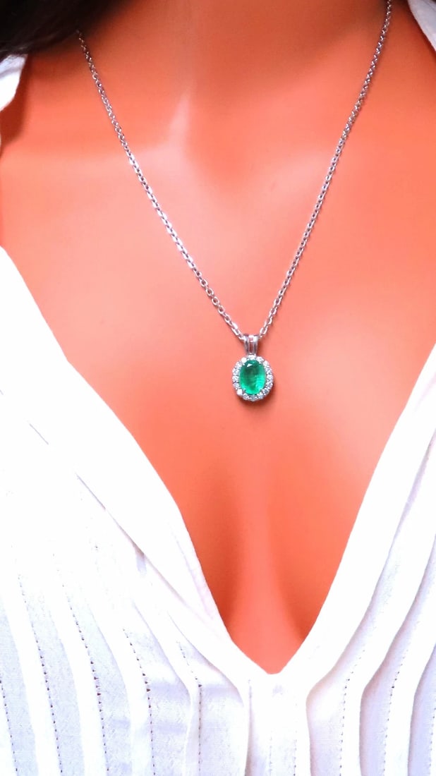 3.24ct Natural Oval Emerald Classic Cluster Necklace 14kt gold 12389 - 7