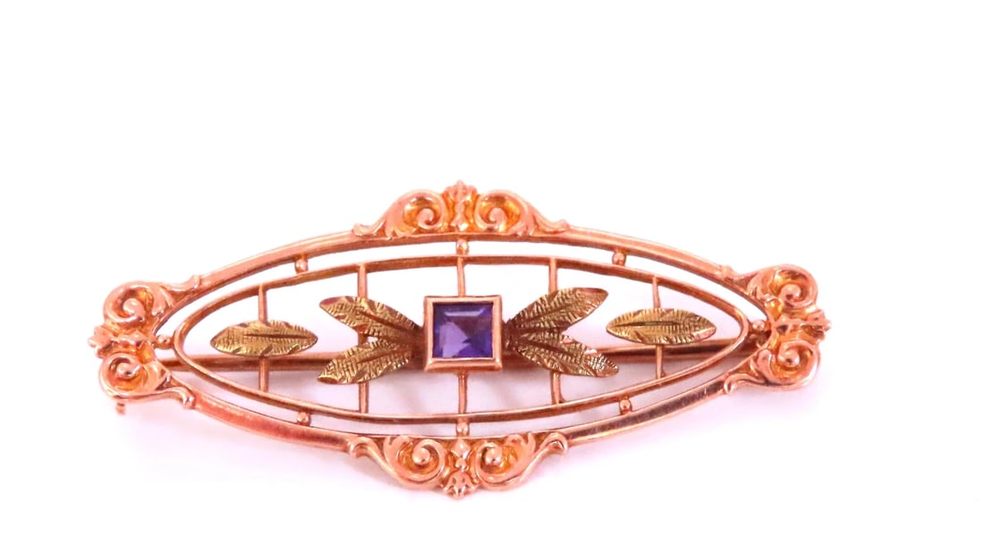 Natural Amethyst Neoclassical Brooch Pin 14kt Gold 12364: Title: Natural Amethyst Neoclassical Brooch Pin 14kt Gold 12364 $300.00 PRODUCT DESCRIPTION .20ct natural amethyst 14kt yellow gold 2 grams 35 x 15mm R