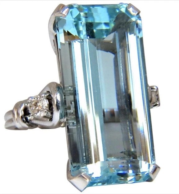 GIA Certified 19.67 Carat Natural "Blue" Aquamarine Diamonds Ring Vivid Cut: Aquamarine Collections GIA Certified 19.37ct. Natural Aquamarine Ring Excellent clean clarity Long Octagonal Step cut (emerald cut). Vivid Blue Aqua color. Brilliant sparkles from all angles Pristine