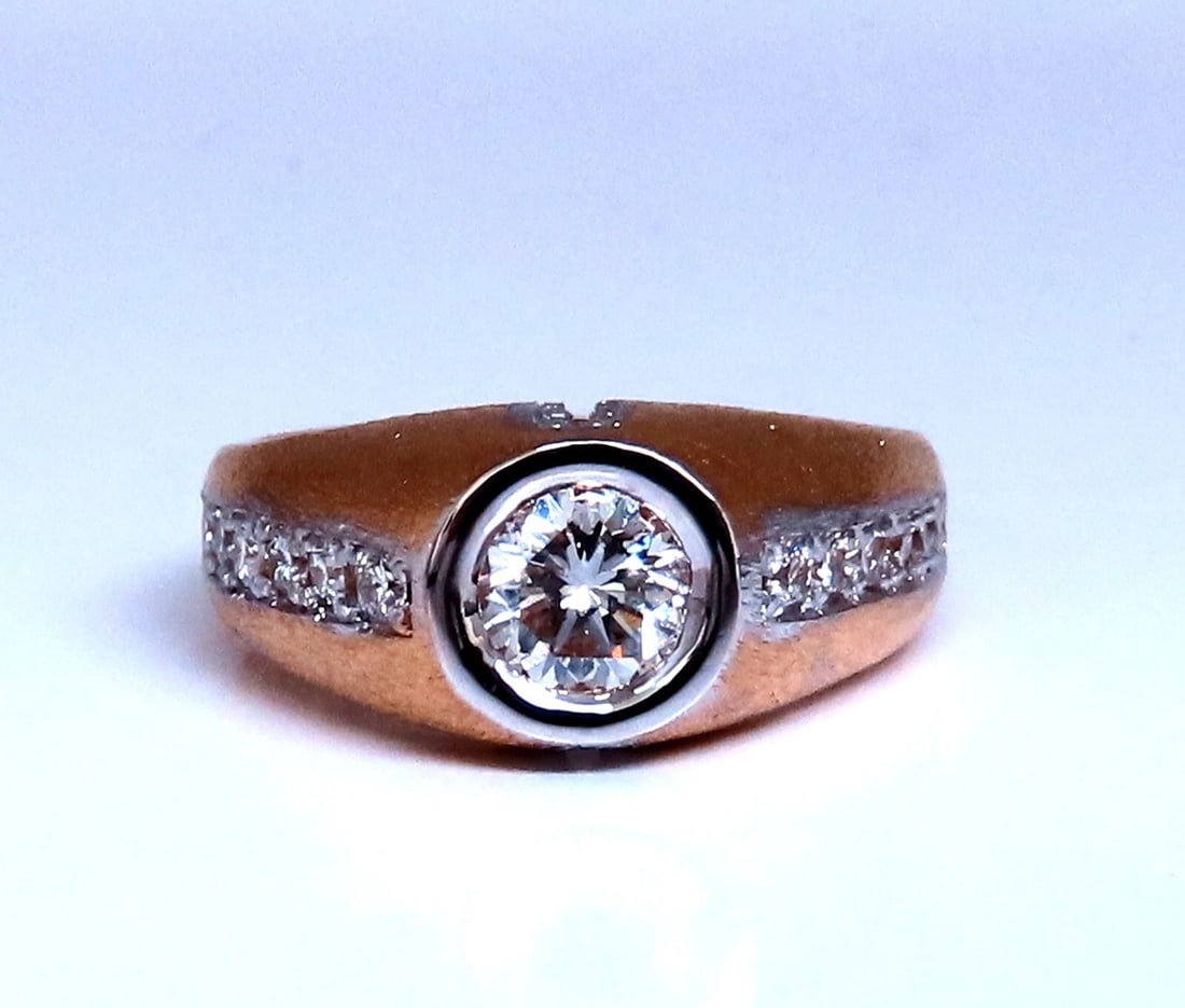 .70ct Natural round diamond ring 14kt brushed satin gold - 2