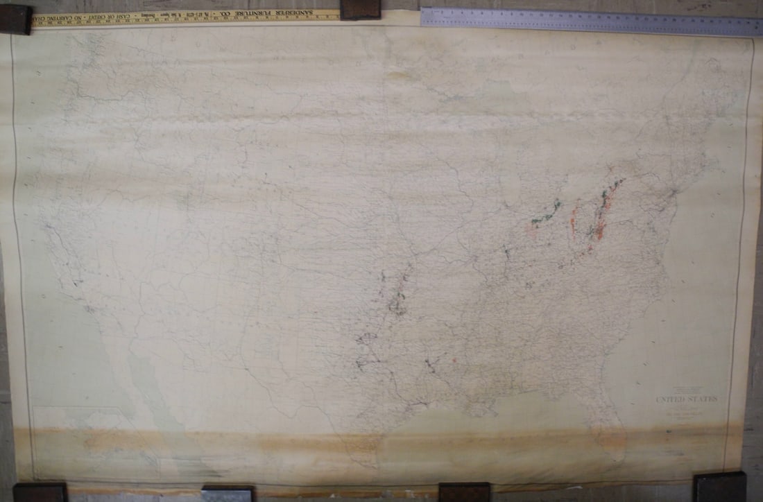 United States Oil and Gas Fields: Publication Date:1922 Title:United States Oil and Gas Fields,li>Cartographer:G.B. Richardson, K.C. Heald, Lewis B. Pusey Publisher:Large wall map location the oil and gas deposits know as of the early