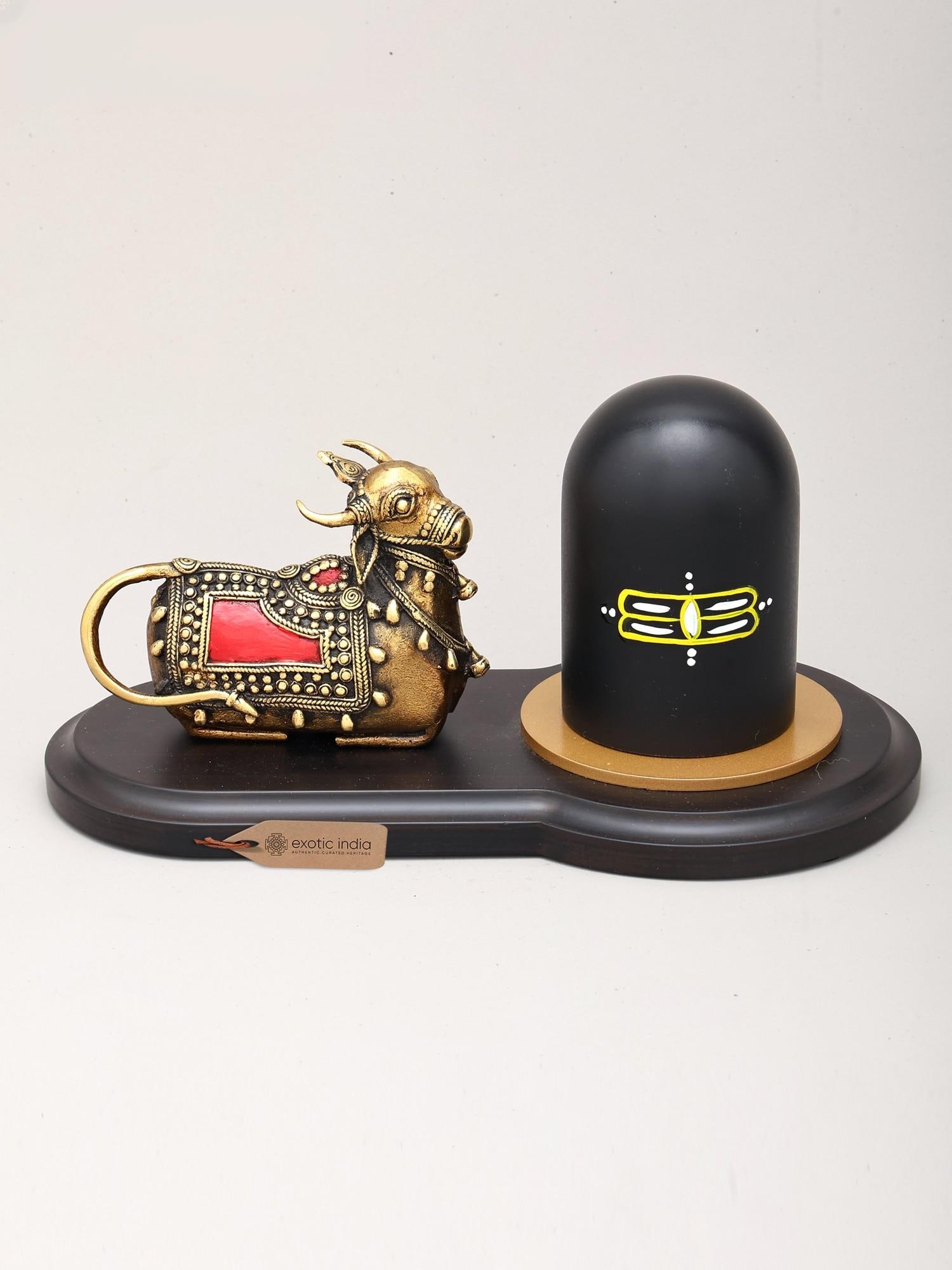 10" Nandi Shivalinga Statue: Description: 10" Nandi Shivalinga Statue