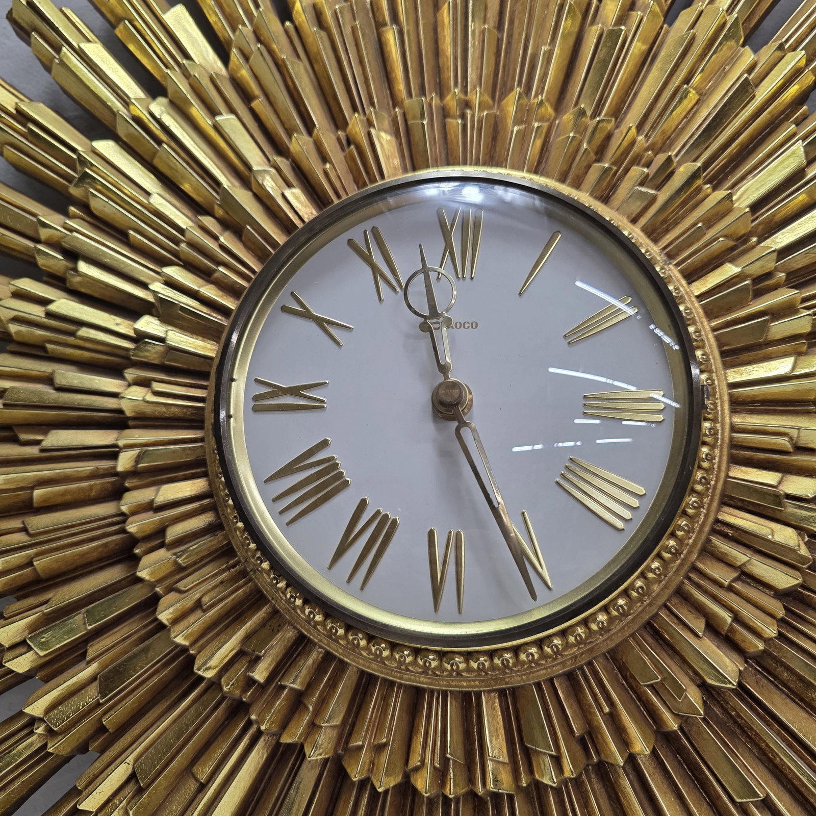 1969 Syroco Large Starburst Wall Clock Gold Gilt, Mid Century Modern Sunburst Statement Decor - 17