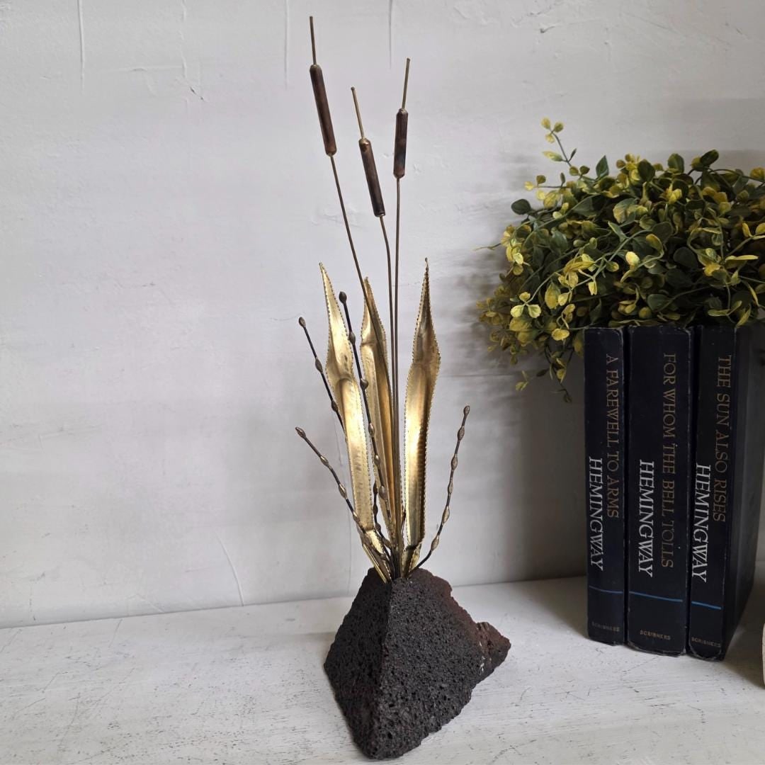 Vintage Brutalist Cattail Sculpture Lava Rock MCM Brass Metal Botanical Organic Shelf Decor - 4