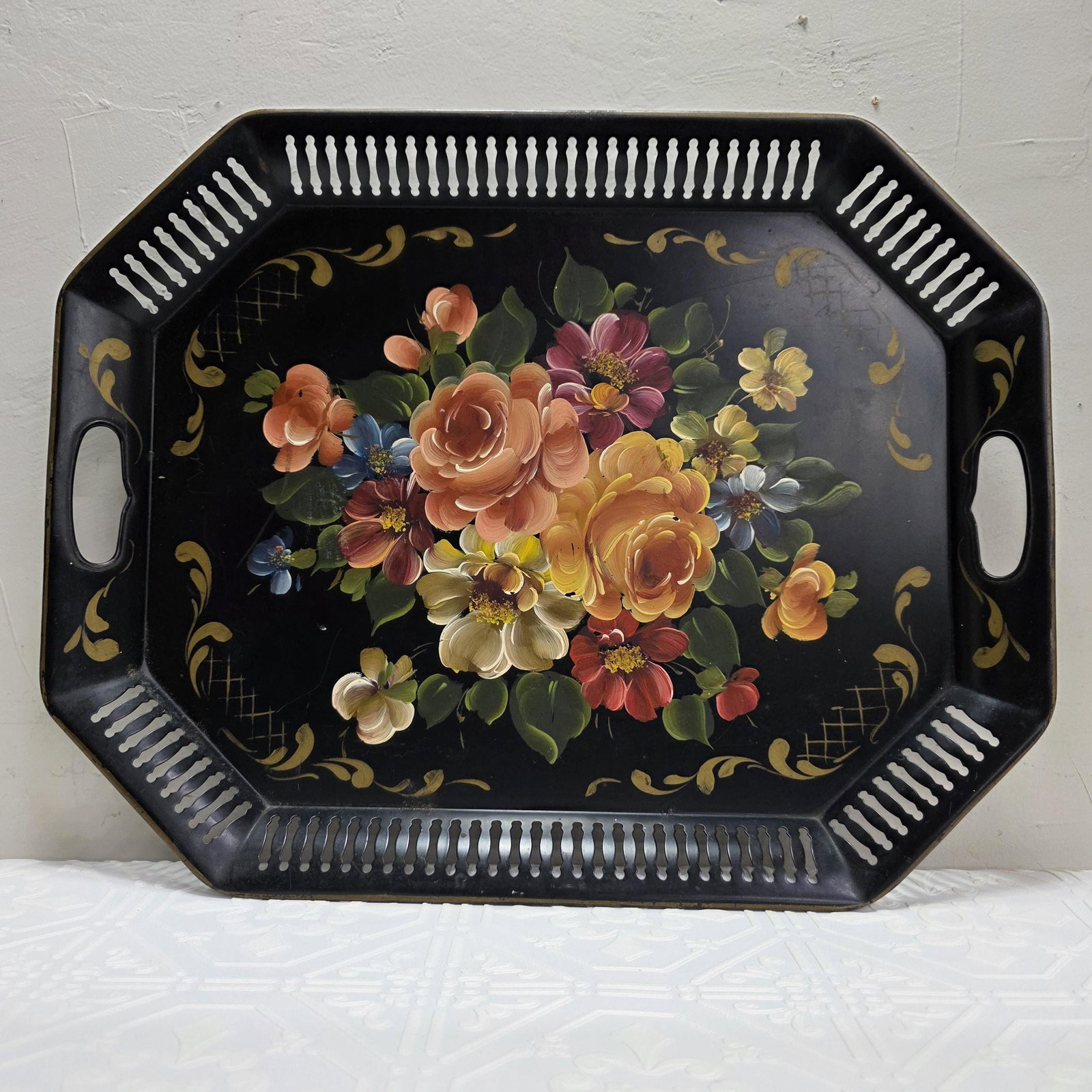 Art Gift Hand Painted Tole Tray, 1960s Philadelphia Collectible Floral Serving Tray, Vintage - 5