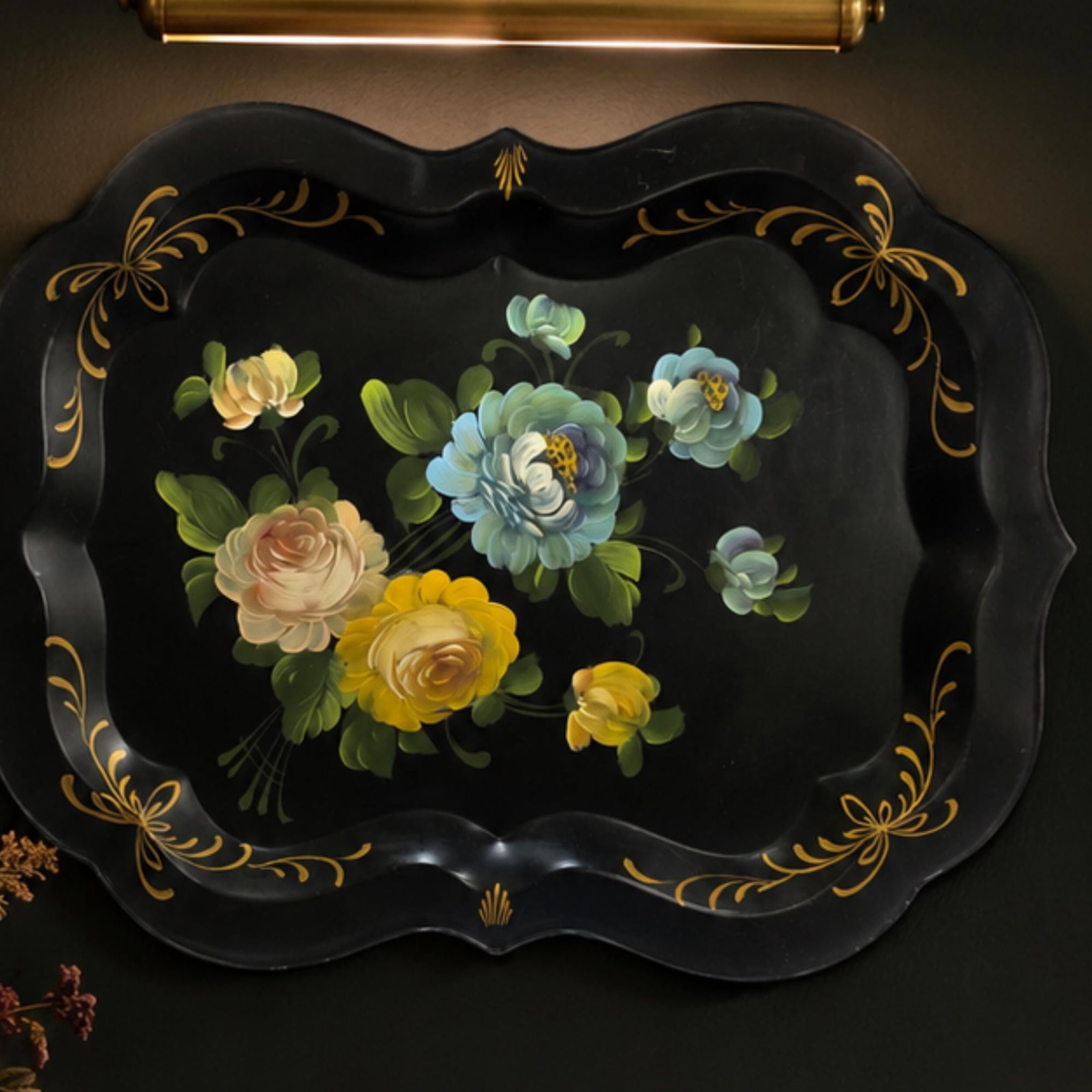 Large 1950s Hand Painted Toleware Tray Black Metal Floral Serving Tole Fine Arts Studio - 2