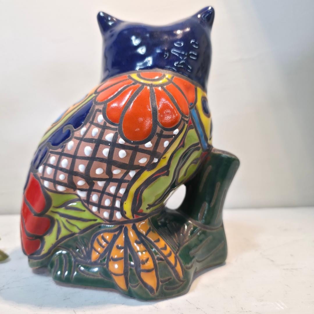 Late 20th Century Mexican Pottery Owl, Hand Painted Folk Art Decor - 5