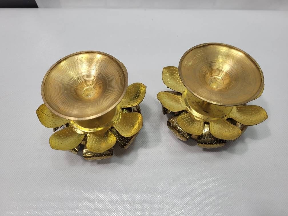 1970 Brass Lotus Candle Holders Pair Mid Century Brutalist Metal Flowers Hollywood Regency - 10