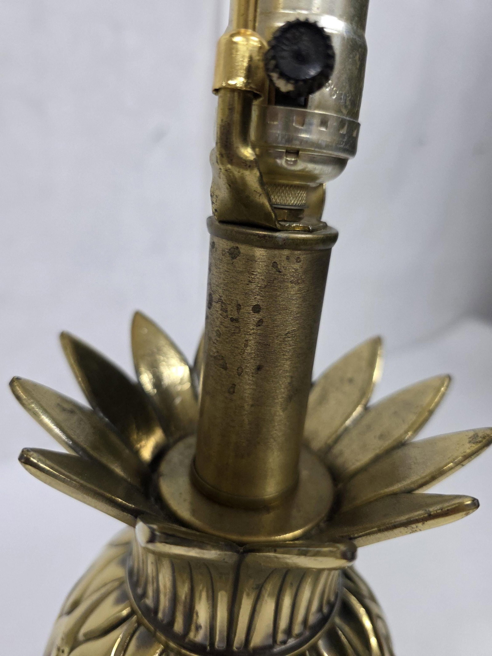 1980s Brass Pineapple Lamp Table Lighting, Palm Beach Chic Decor - 6