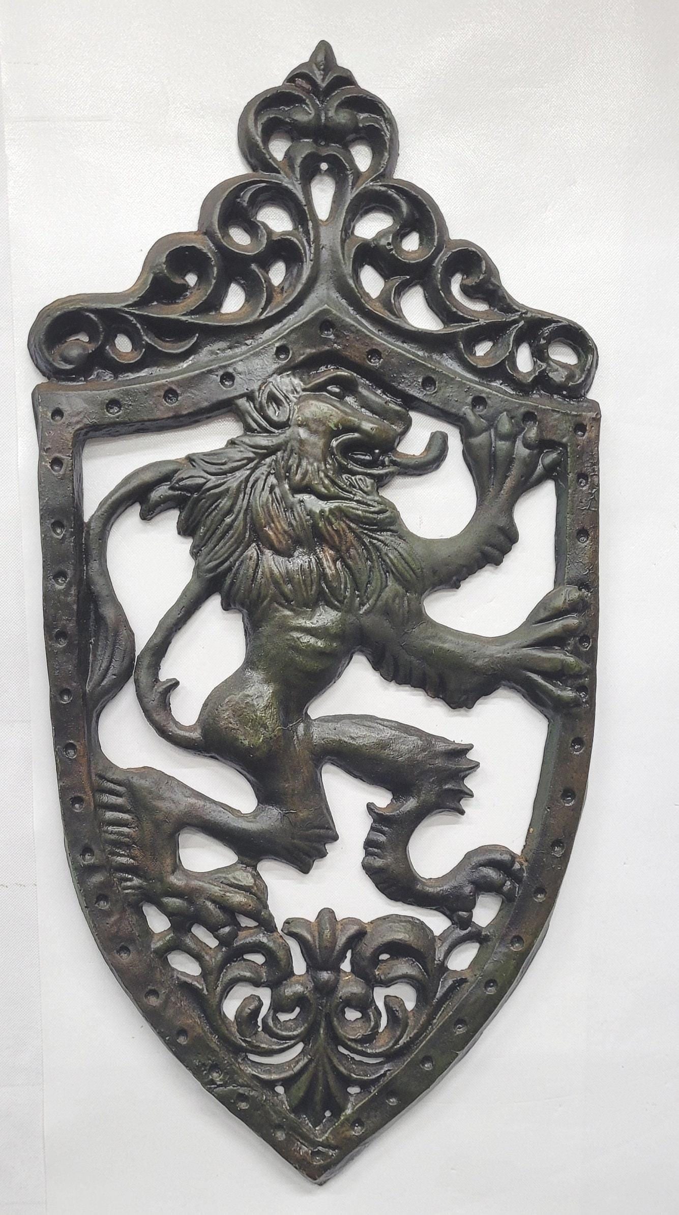 Vintage Lions Medallion Castlecore Heraldic Dark Academia Architectural Salvage - 2
