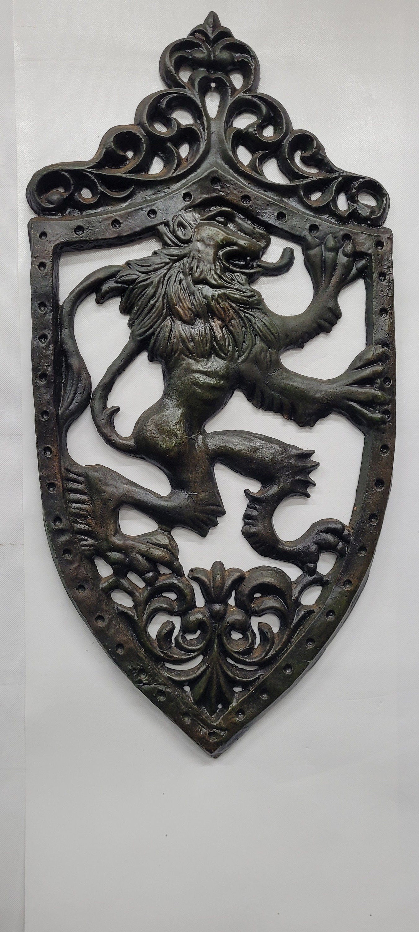 Vintage Lions Medallion Castlecore Heraldic Dark Academia Architectural Salvage - 3