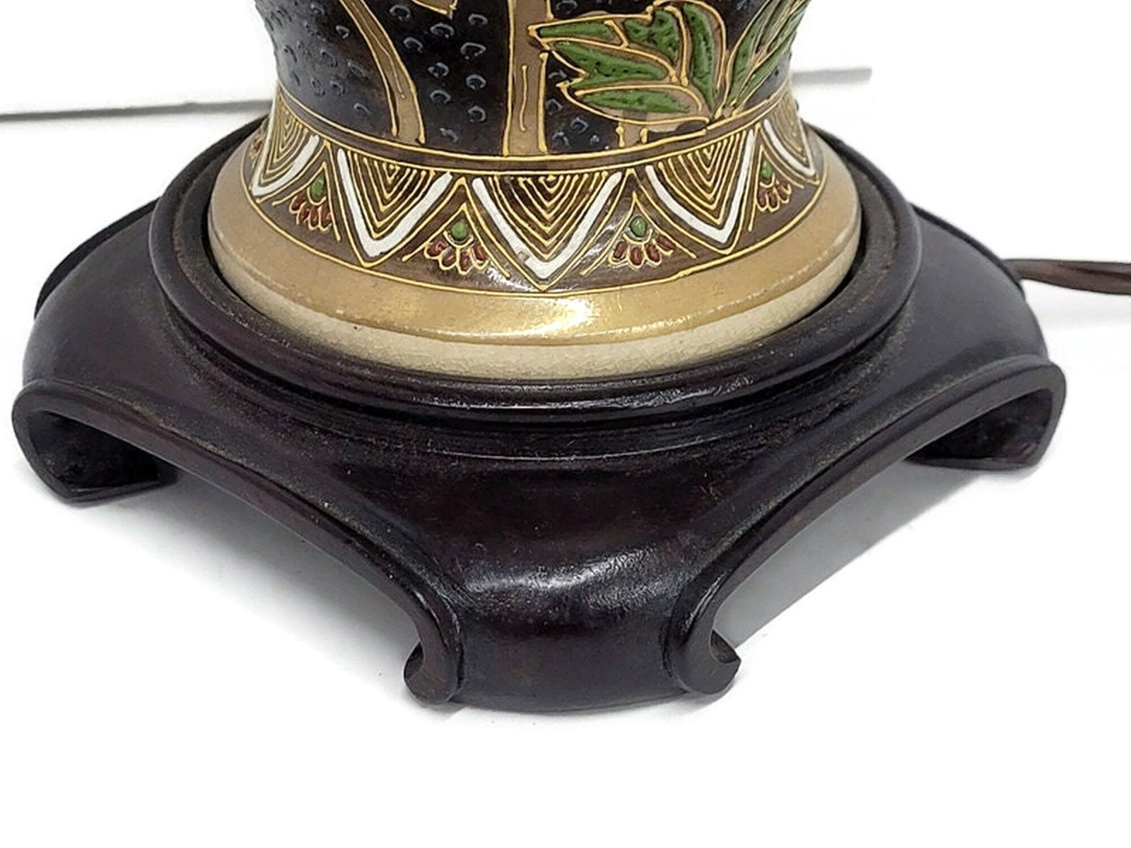 Chinoiserie Japanese Moriage Table Lamp Hand Painted Floral Hollywood Regency 1960s Accent Light - 8