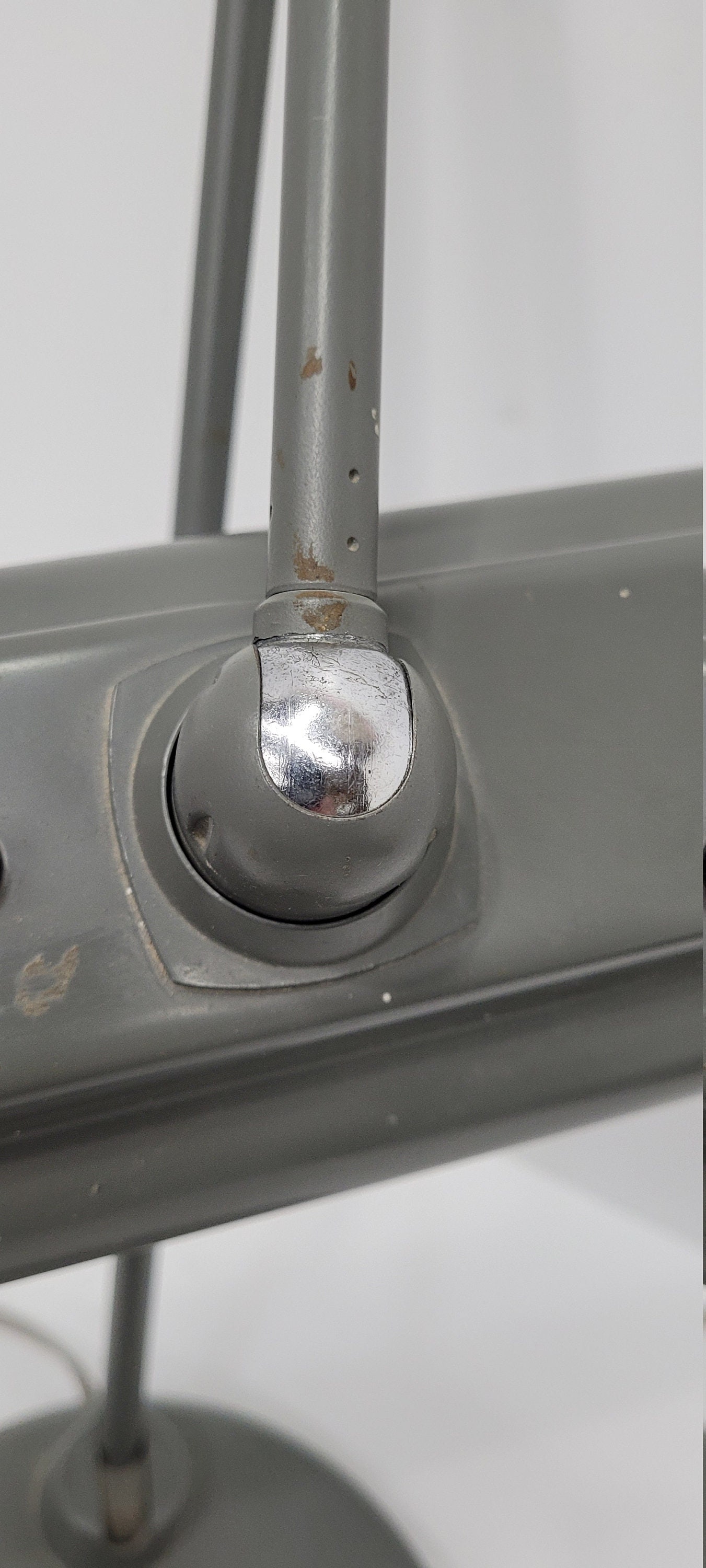 Vintage Swivel Floating Arm Lamp Task or Shop Industrial Gray Fluorescent Swivelier Lighting - 6