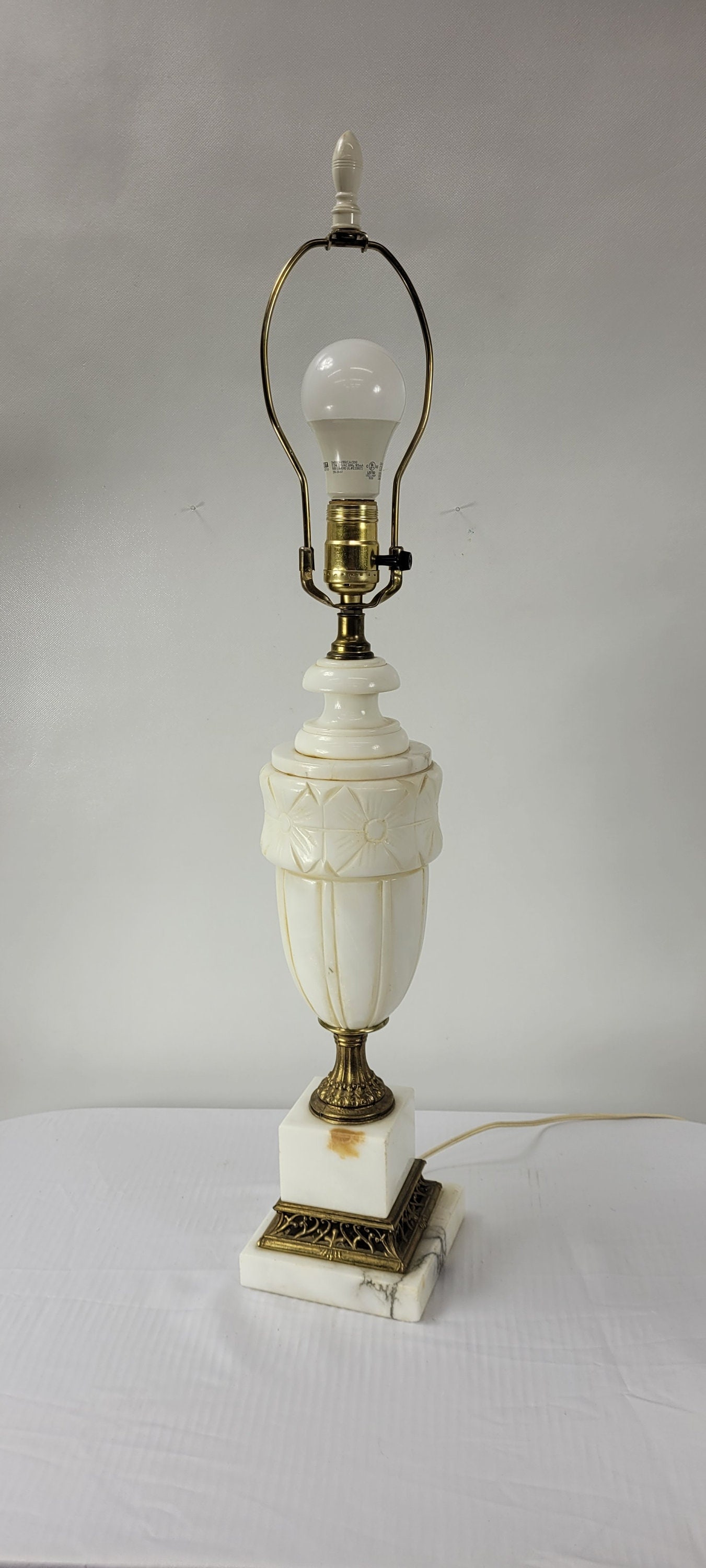 Vintage alabaster italian white marble tall table lamp urn vase Neoclassical Statement Decor - 6