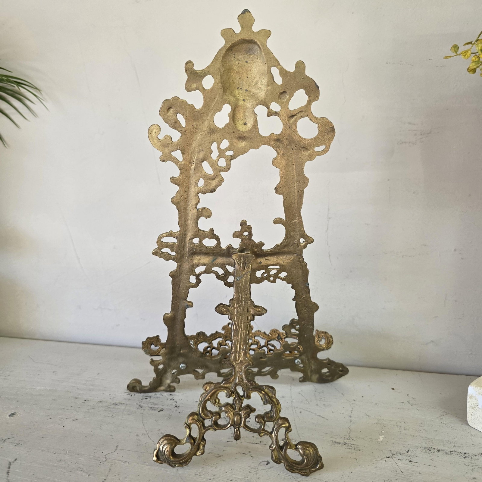 Vintage Brass Easel Display Art Nouveau Rococo Revival Picture Holder 15" (1 of 10)