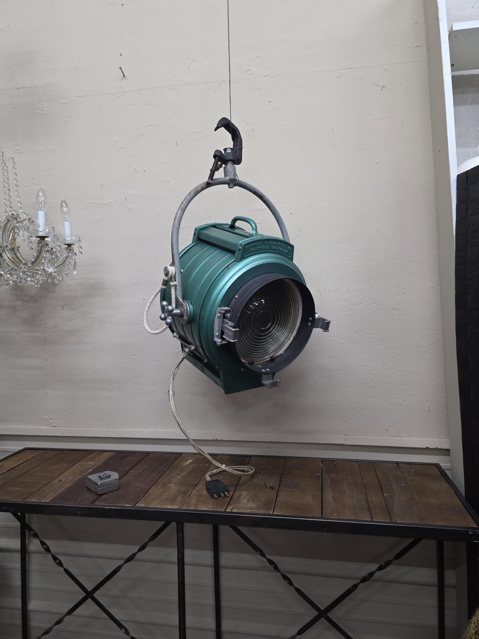 Bardwell & McAlister Junior Spotlight, 1950s Hollywood Studio Stage Light - 14
