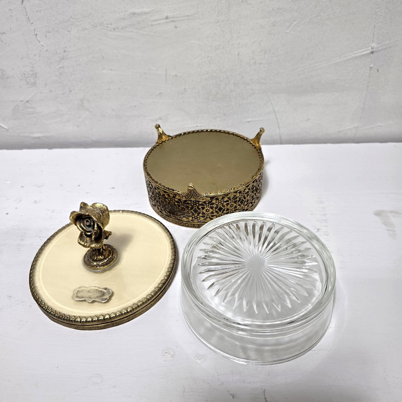 1960's Stylebuilt Vanity Mirror Tray Set Victorian Gothic Gilded Gold Accents - 7