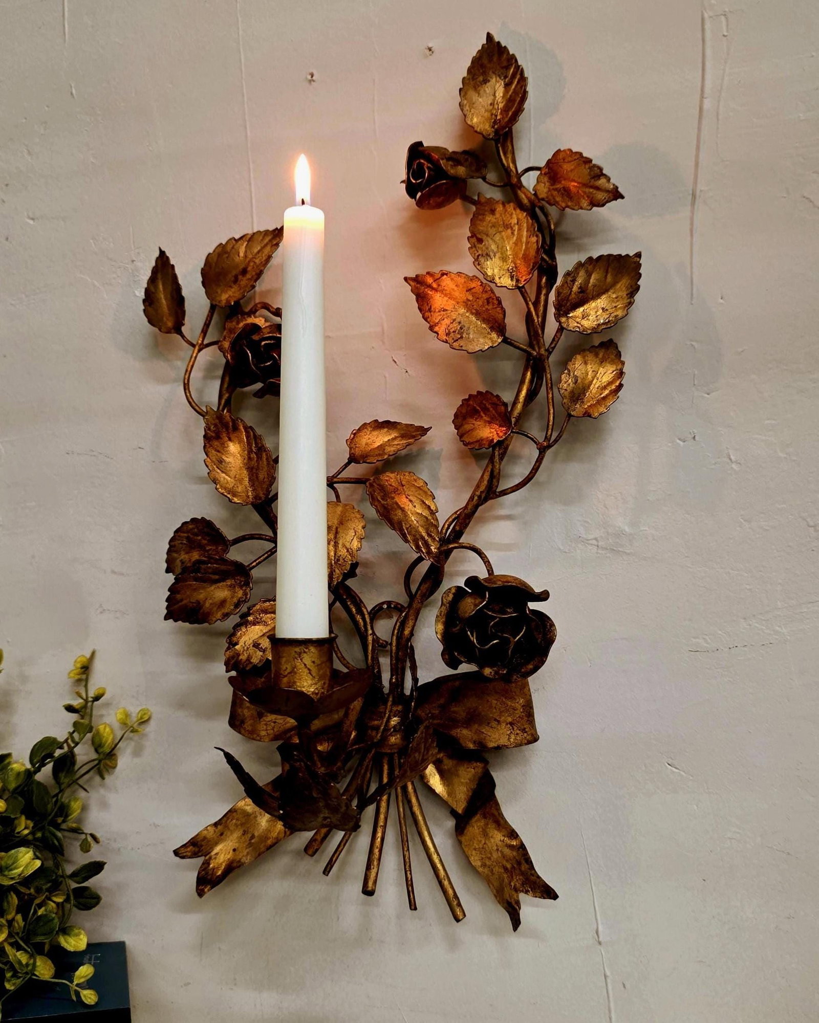 Italian Wall Sconce Candle Holder Roses & Bow Bouquet Hollywood Regency Italian Tole Floral Taper (1 of 19)