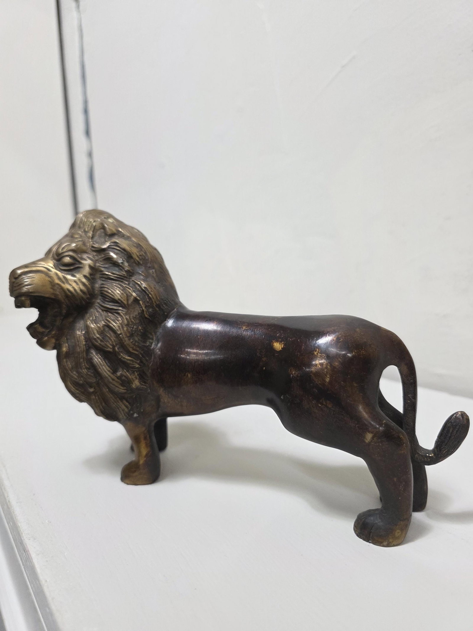 1980 Brass Lion Figurine, Safari Decor Hollywood Regency Mantel Accent - 9