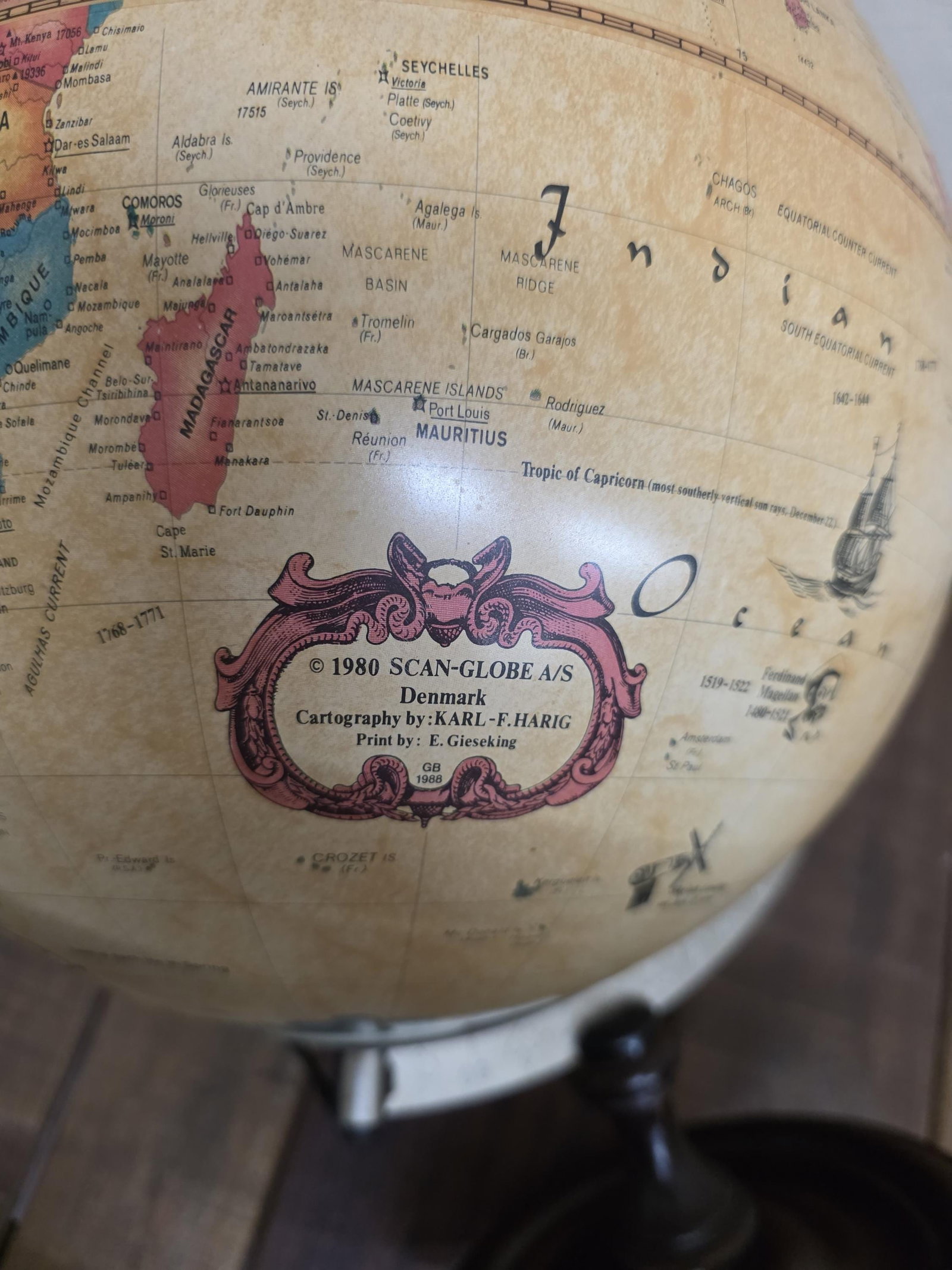 1980 Replogle World Discoverer, Illuminated Parchment Desk Globe, Wood Base - 11